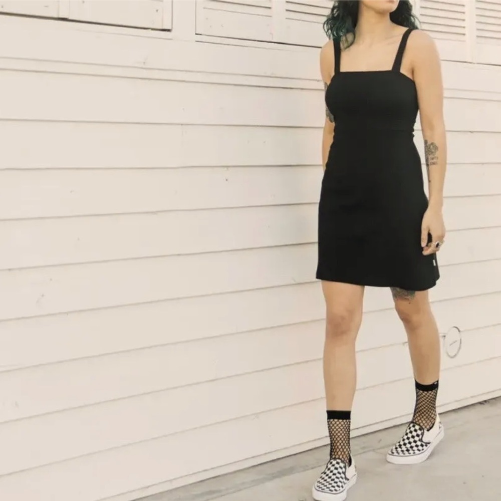 VANS Women's Black Ribbed knit Strapped Mini Bonita Skater Dress Size Small